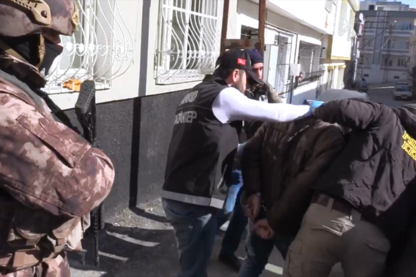 Gaziantep'te "torbacı" operasyonunda 37 şüpheli gözaltına alındı